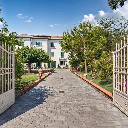 Hotel Bellonda Forte dei Marmi Exteriör bild